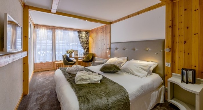 Hotel Les Sherpas, Courchevel 1850 ski chalet, image 4